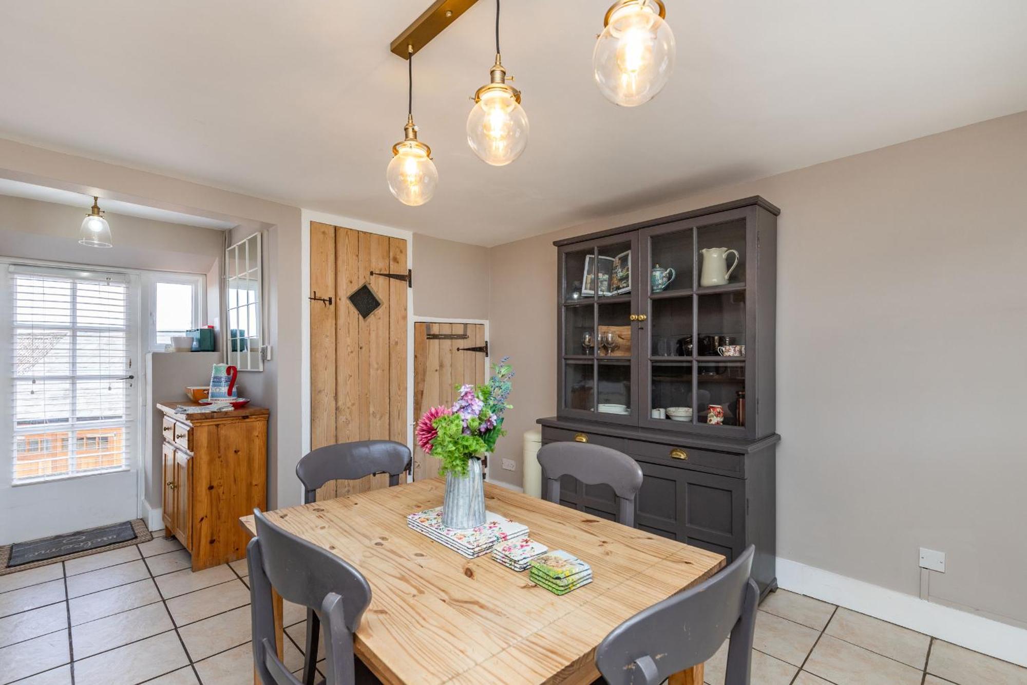 4 Canalside Cottages Тостер Экстерьер фото